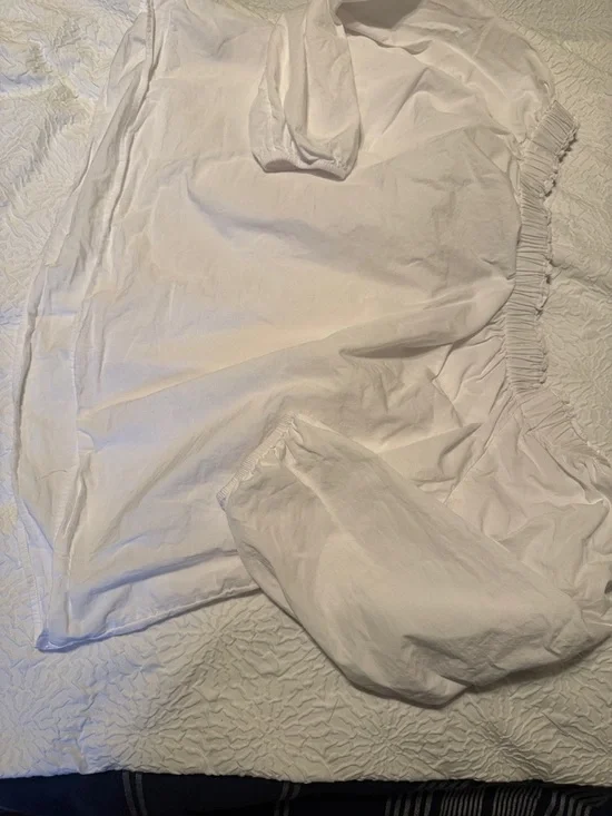 GAP White Smocked Off-Shoulder Top - Picture 5 of 5